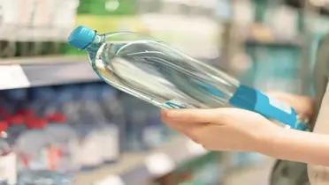  Plástico o vidrio: ¿cuál es la botella más ecofriendly?                      